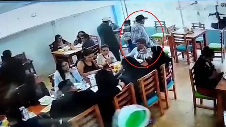 Asambleísta correísta Paola Cabezas es víctima de asalto en Quito; video muestra el incidente