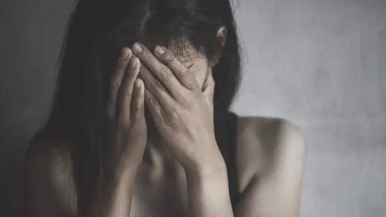 Mujer mató a su bebé apenas dio a luz y escondió el cuerpo en un ropero; así se descubrió el crimen perpetrado en Guano