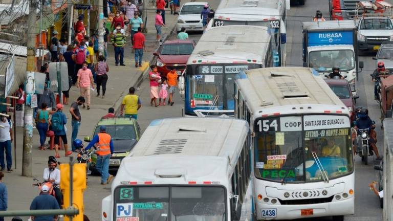 Guayaquil extiende horarios de comercios y permite circulación vehicular libre los domingos
