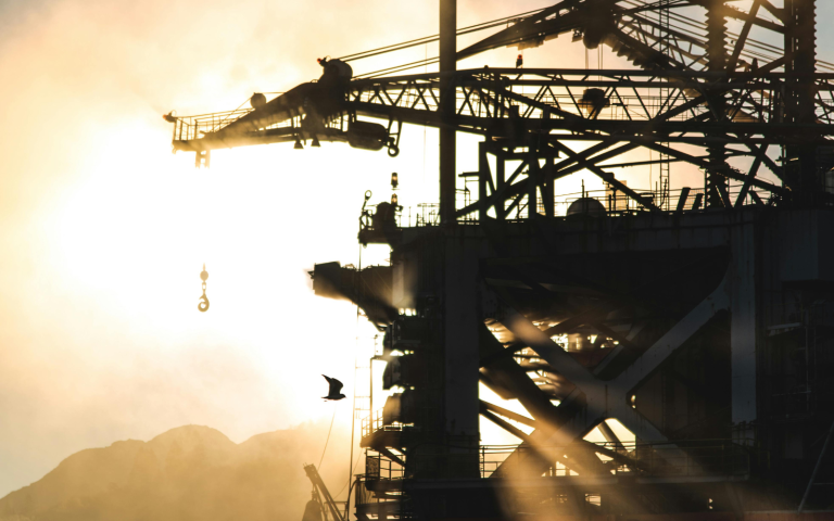 $!Fotografía referencial de extracción petrolera.