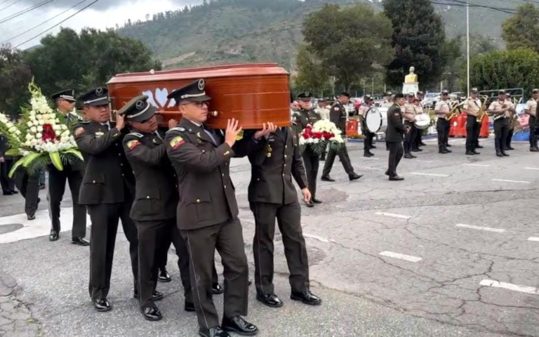 $!Fotografía del entierro de Sinmaleza.