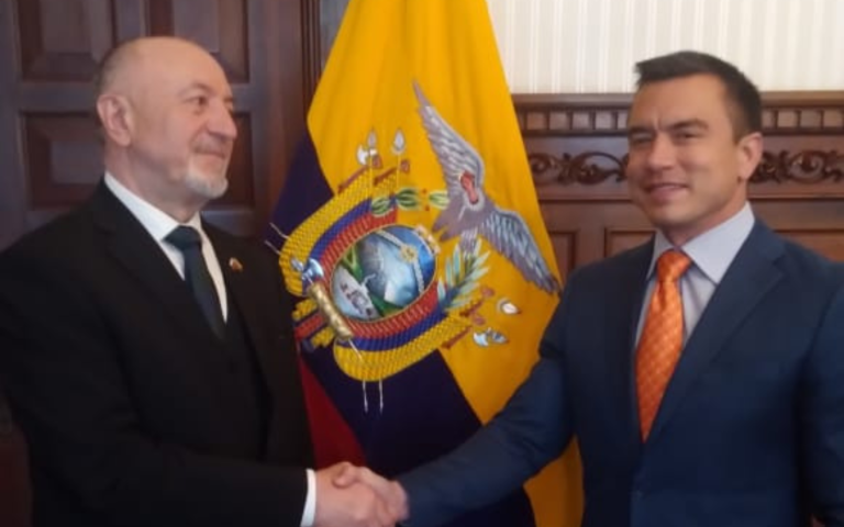 $!Fotografía de Sprinchan y Noboa que la Embajada de Rusia compartió al informar sobre las felicitaciones de Putin.