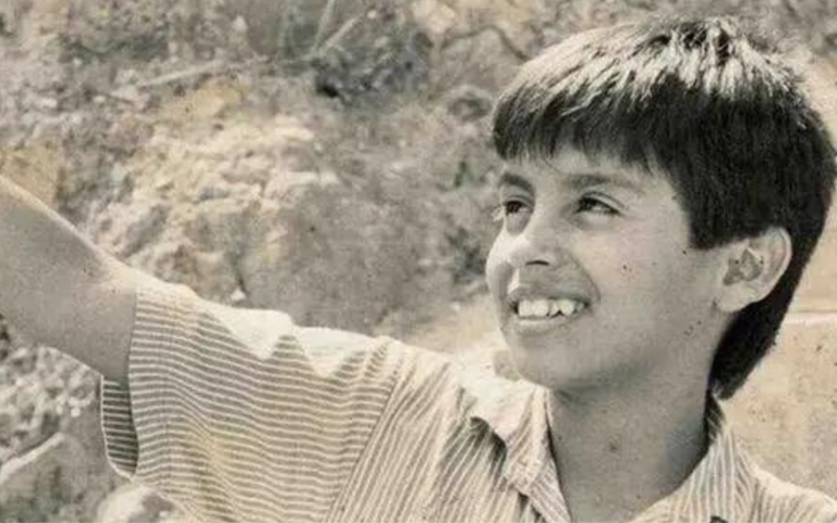 $!Fotografía de Albeiro Vargas tomada cuando la gente lo comenzó a reconocer bajo el apodo de el ángel del norte.