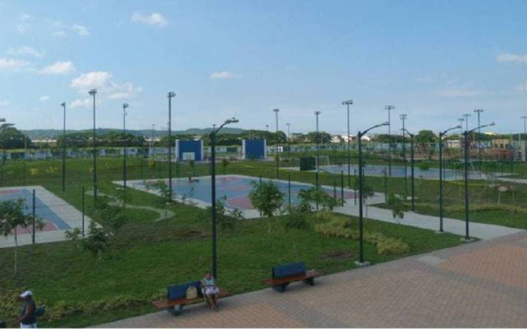 $!Fotografía del Parque Samanes, el más grande de Guayaquil.