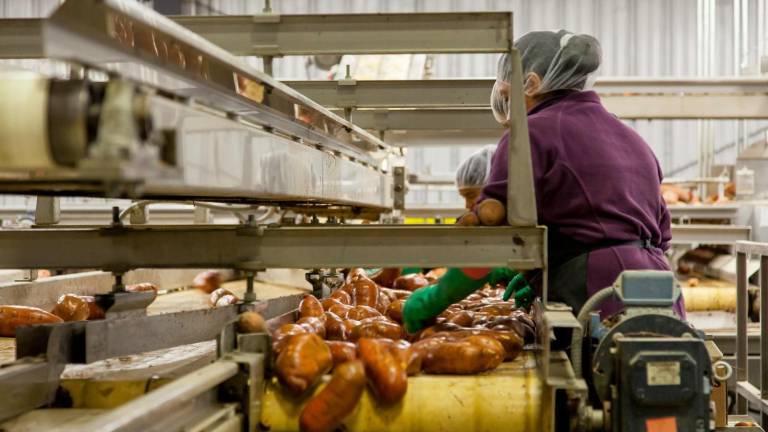 Cámara de Comercio de Quito propone mesa técnica para analizar IVA del 15% en pan industrial y otros productos