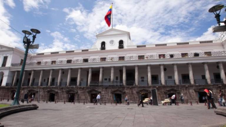 Gobierno de Noboa presenta Presupuesto 2027: ¿cuánto dinero se destinaría a salud, educación y seguridad?