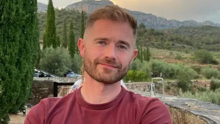 De freír hamburguesas en McDonald's a ser millonario en solo dos años: La historia de Joe Davies