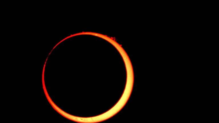 El primer eclipse solar de 2026: cómo y dónde se observará el 'anillo de fuego'