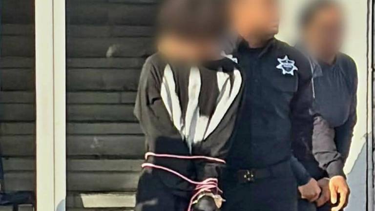 México: Adolescente asesina a dos profesoras tras irrumpir armado con un rifle en escuela