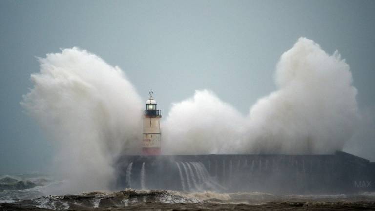 La tormenta &quot;Ciara&quot; se ensaña con el oeste de Europa