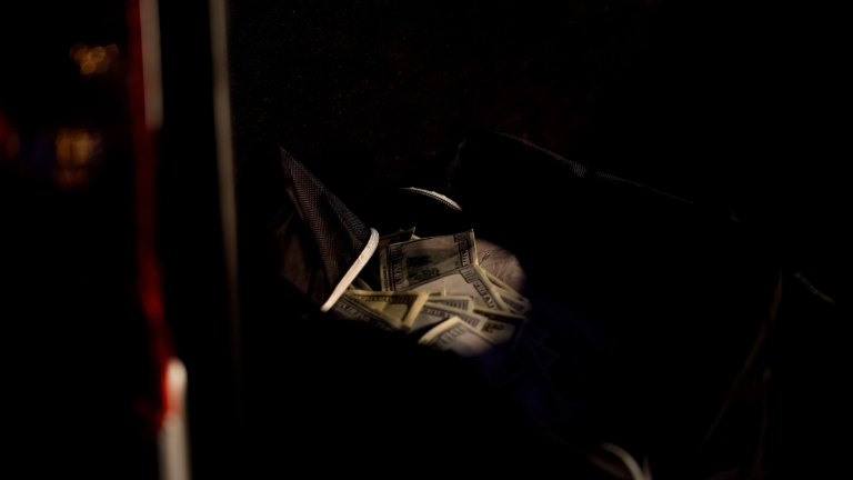 Más de 30 mil dólares fueron robados en asalto armado a una entidad bancaria de Cumbayá