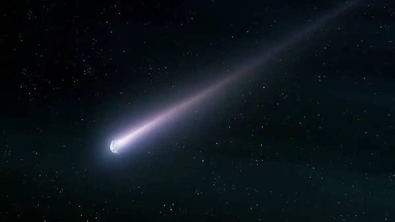 Cometa espacial observado por telescopios terrestres y espaciales.