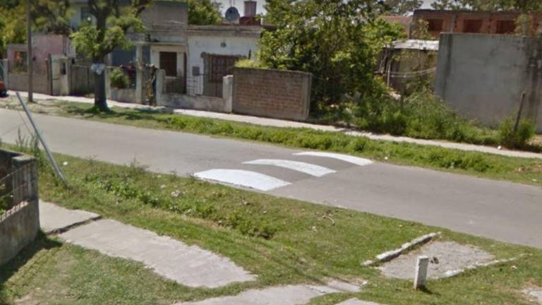 Esquina de Berazategui donde ocurrió el intento del robo al chico y la muerte del delincuente.