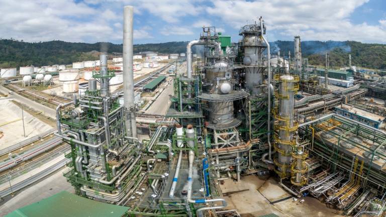Refinería Esmeraldas genera interés de consorcio internacional