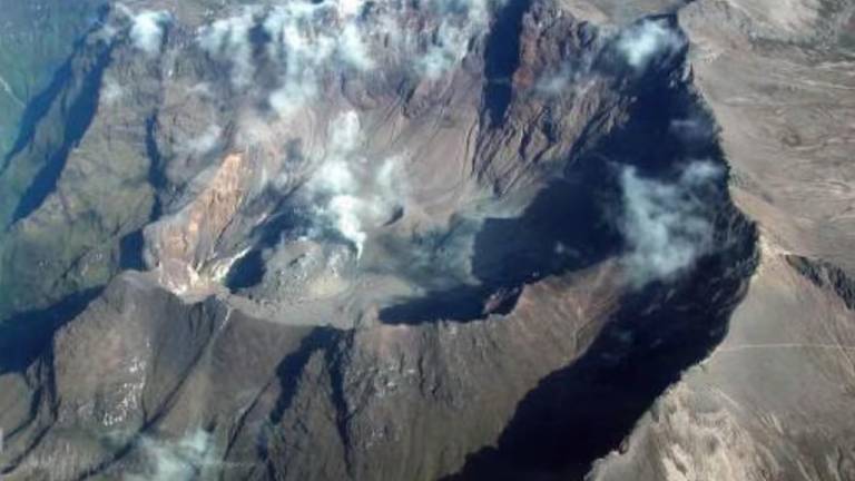 Vista aérea del volcán Guagua Pichincha, situado al noroeste de Quito.