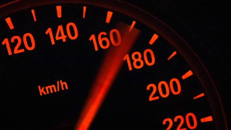 Reactivar los radares para salvar vidas: la propuesta que impulsa la Coalición por la Movilidad Segura Ecuador