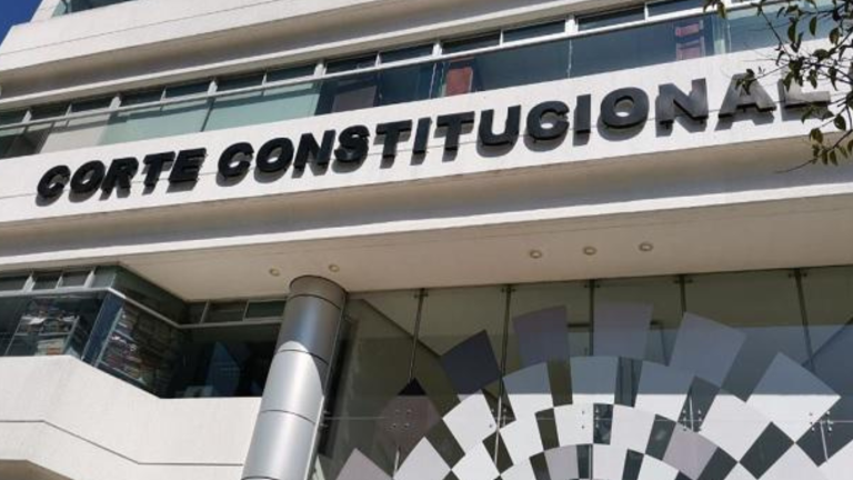 Corte Constitucional admite proyecto de reforma de Noboa para que el Estado deje de financiar partidos políticos y propaganda electoral