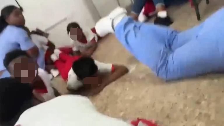 Esmeraldas: Ataque armado frente a una escuela desata el pánico entre estudiantes