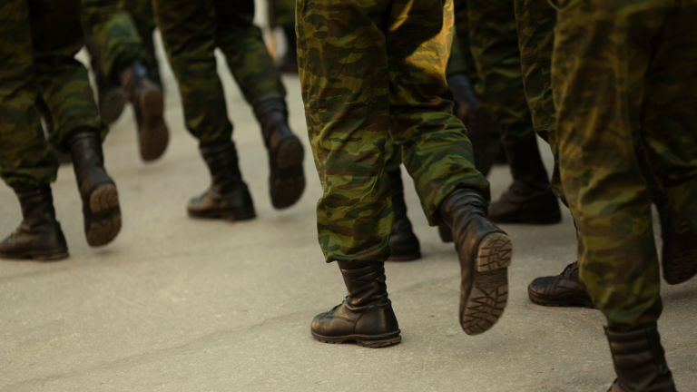 Acuartelamiento militar en el 2025: Fuerzas Armadas abren convocatoria para jóvenes de 18 a 21 años