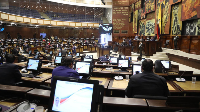 Nueva Asamblea será la que terminará de debatir la reforma para establecer bases militares extranjeras en Ecuador
