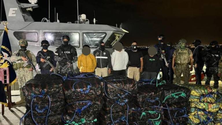 Ecuador ha decomisado cerca de cien toneladas de drogas y más de 1.300 armas en la primera mitad del 2025