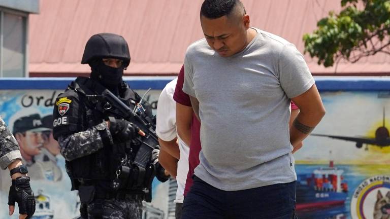 Microvistazo | Doce detenidos, incluidos militares, por fuga de alias Fede