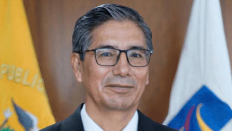 Fotografía del juez constitucional Raúl Llasag, cuya renuncia derivó de problemas de salud.