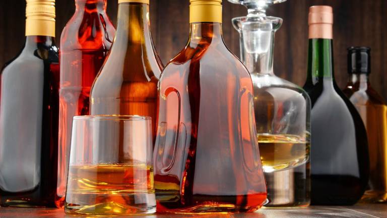 Ajuste al ingreso de licor por medio de Duty Free reactiva discusión sobre contrabando en Ecuador