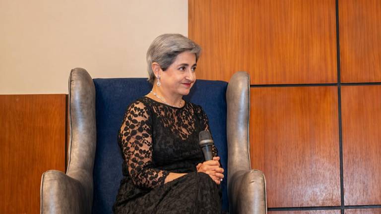 Asamblea Nacional rinde homenaje a la trayectoria de Gladys Eljuri Antón