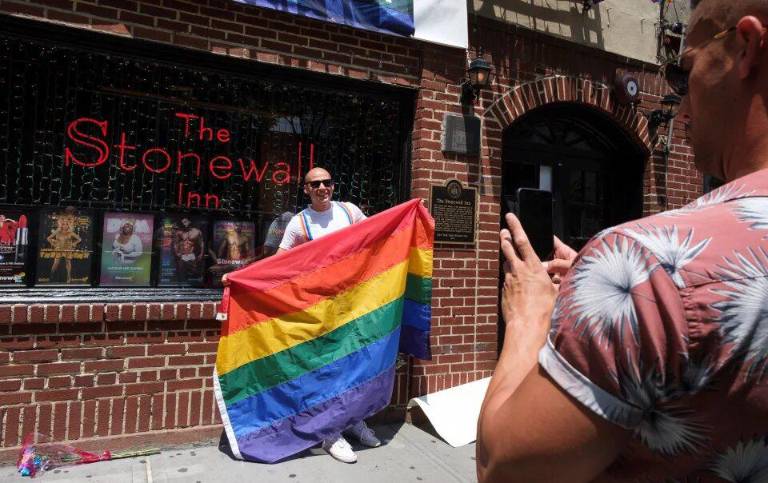 $!La ley fue votada por todos los representantes demócratas y 39 republicanos. Un total de 169 miembros del partido Republicano se opusieron.