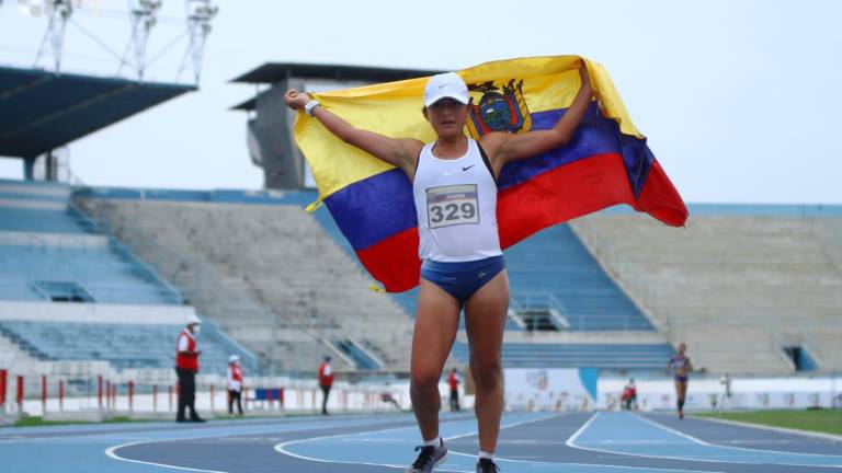 Marchista ecuatoriana Glenda Morejón impone doble récord sudamericano