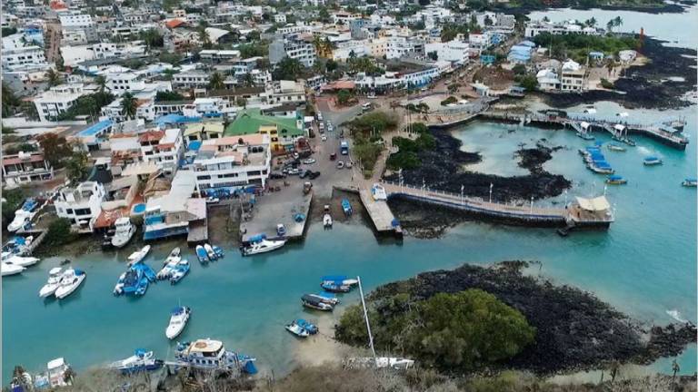 Turismo hizo crecer en exceso población en Islas Galápagos