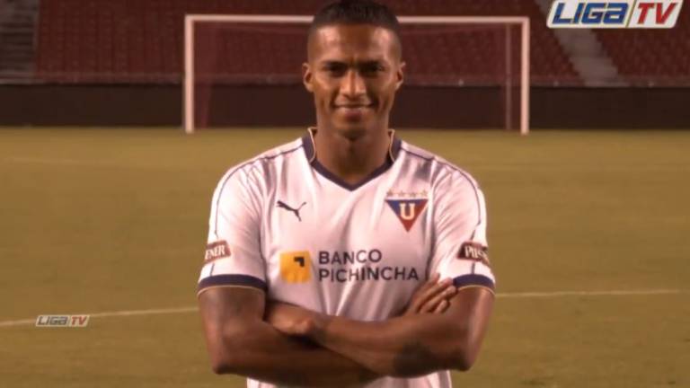 El &#039;Toño&#039; Valencia estará 2 años en Liga de Quito