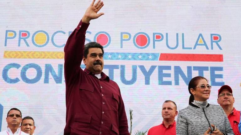 Maduro: &quot;saca tus manos de aquí Donald Trump. Go home, Donald Trump&quot;
