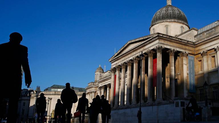 La National Gallery de Londres prohíbe el uso del bastón para 'selfies'