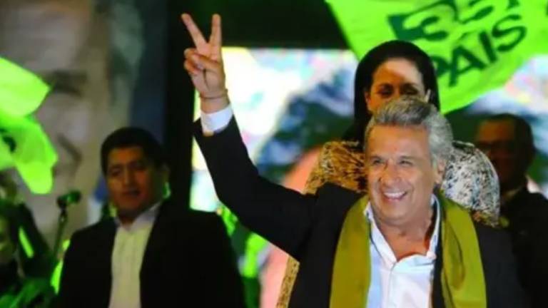 Alianza PAIS rechaza renuncia de Lenín Moreno al partido y lo expulsa por varias &quot;infracciones&quot;