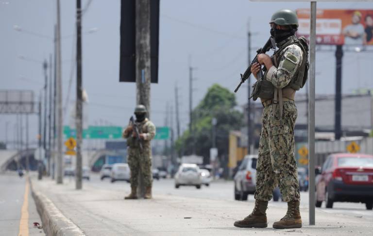 $!Distintos operativos militares se realizan en las calles de Guayaquil ante el estado de Conflicto Interno Armado declarado por el presidente Daniel Noboa.