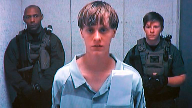 Amigo del autor de matanza de Charleston acusado de mentir