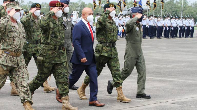 Ministro de Defensa investiga cómo llegaron balas de empresa pública a manos de criminales