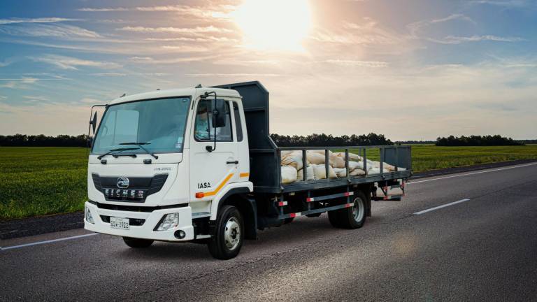 Nueva línea de camiones llega al Ecuador