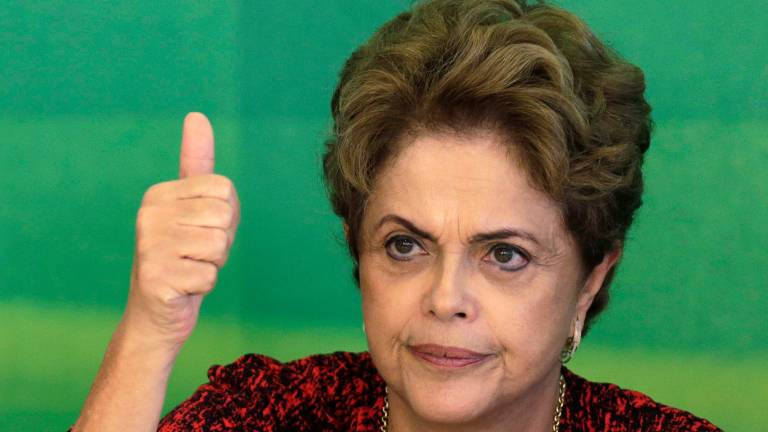 Rousseff dice que juicio en su contra es &quot;una forma de golpe&quot;