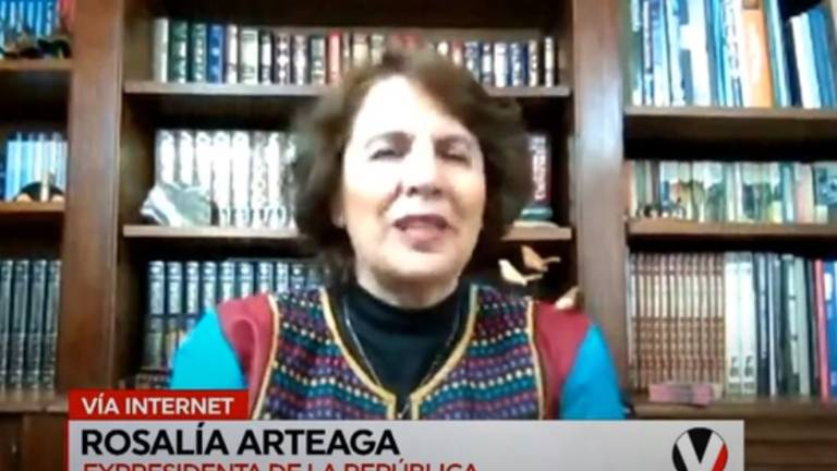 Rosalía Arteaga revela cómo fue el día en que la obligaron a renunciar a la Presidencia y quiénes fueron los responsables