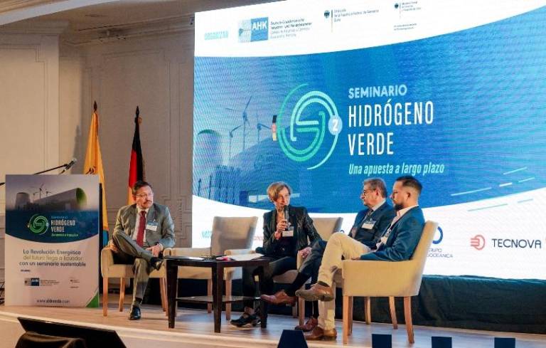 $!La Cámara de Comercio Ecuatoriano-Alemana (AHK Ecuador) desarrolló el seminario “Hidrógeno Verde: Una Apuesta a Largo Plazo”.