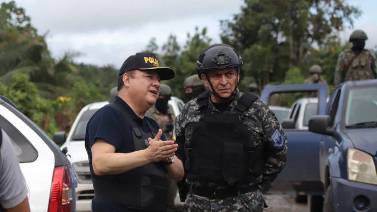 Ministro del Interior, Juan Zapata, elogia a Chile por polémica ley de seguridad