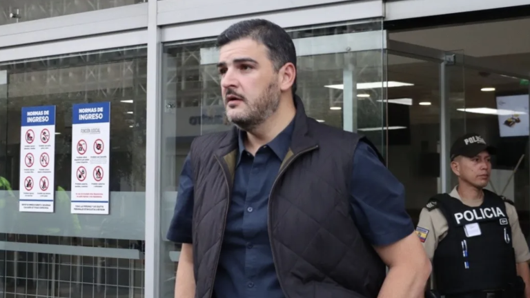 Aquiles Alvarez continúa en la cárcel El Encuentro debido a dos procesos en su contra.