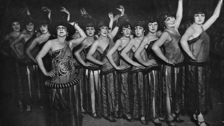 Fotografías restauradas reviven el Guayaquil de hace un siglo en el Museo Nacional del Cacao