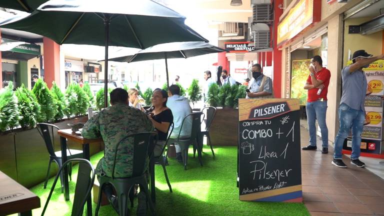 Restaurantes guayaquileños se reactivan con inversión privada