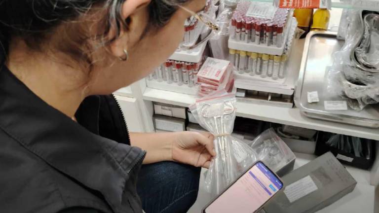 Ecuador retira del mercado 800 medicamentos y dispositivos médicos por irregularidades