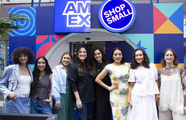 $!Naomi Janowitzer, Paz Arteaga, Verónica Alvarez, Andrea Maldonado, Andrea Játiva, María Rivadeneira Michel Katz y María Emilia Jaramillo, estuvieron entre las asistentes a la inaguración de la tienda en Quito.