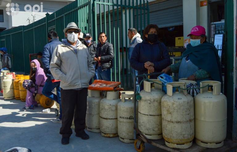 $!Comerciantes intentan tomarse supermercados en Cuenca, debido a desabastecimiento
